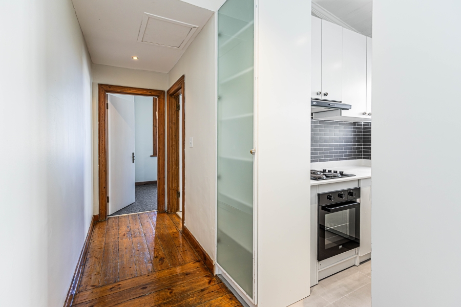 To Let 2 Bedroom Property for Rent in Green Point Western Cape